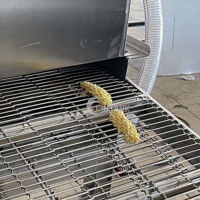 Battere le briciole che impanano cottura dei frutti di mare della macchina di rivestimento del pollo